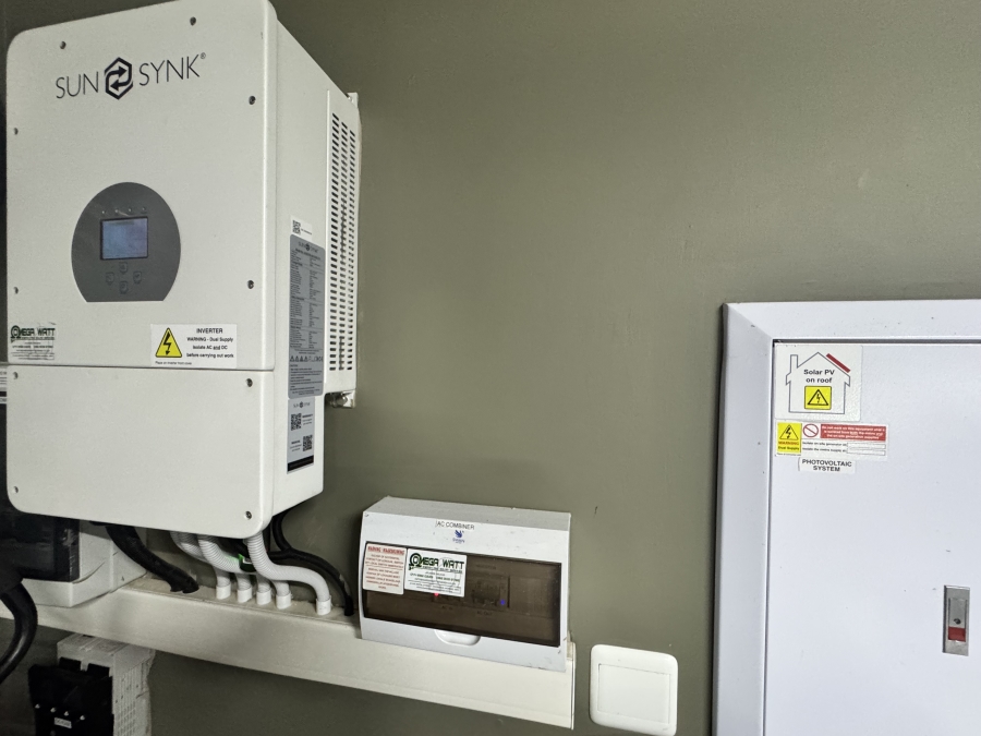 4 Bedroom Property for Sale in Outeniquasbosch Western Cape